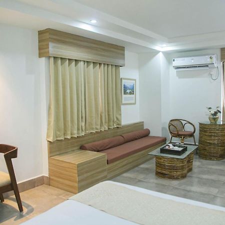 Hotel Lake Shilloi Dimapur Ngoại thất bức ảnh